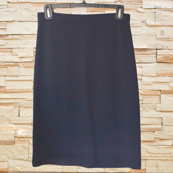 St. John Black Knit Pencil Skirt 4 - Picture 1 of 5